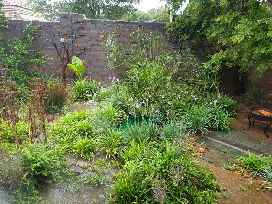 4 Bedroom Property for Sale in La Hoff North West